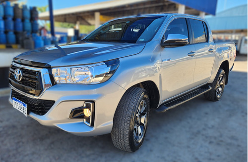 Toyota Hilux 2.8 Cd Srv 177cv 4x2 At