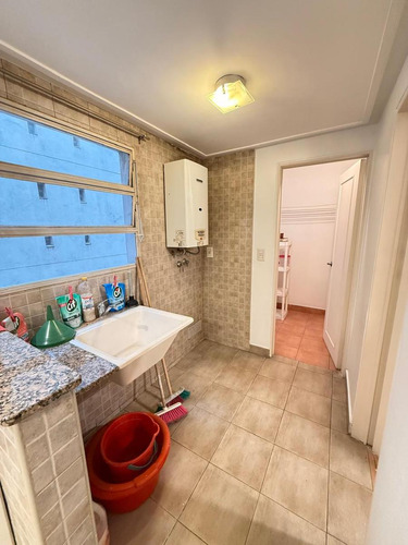 Departamento De Categoría De 3 Dormitorios + Dependencia Y Cochera En Las Heras Al 300, Barrio Sur