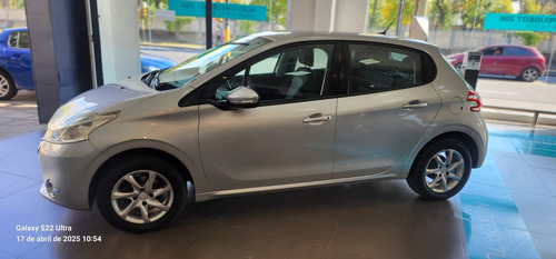 Peugeot 208 1.5 Allure Touchscreen