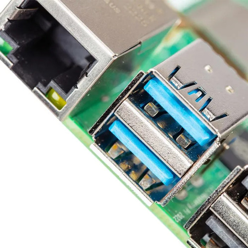 Raspberry Pi 5 (8 Gb) + Accesorios (Usado)