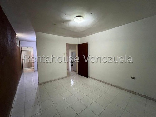 Casa En Venta Piñonal Maracay 25-17208 Apd
