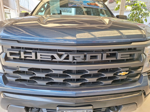Chevrolet Silverado 4.3 V6 1500 WT Cabina Regular 4x4 At