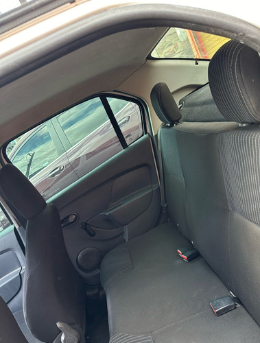 Renault Logan 1.0 12v Authentique Sce 4p