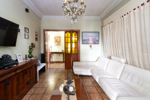 Venta Casa C/ Pileta, Jardin En Lomas Del Mirador