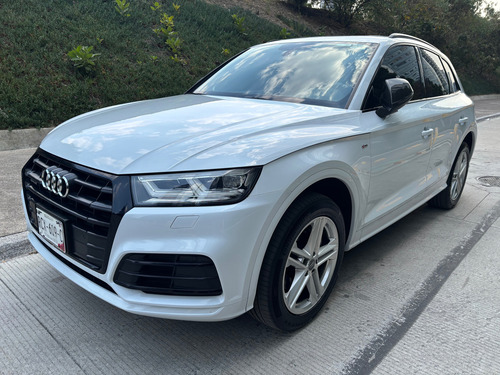 Audi Q5 2.0 L 45 Tfsi S Line Dsg