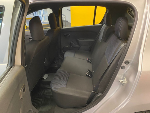 Imagen 14 de 15 de Renault Sandero Life (rich)