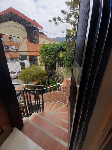Imagen 2 de 14 de Uso Comercial 5 Hab 4 Ba 1 Pe Urb Guaicaipuro Caracas