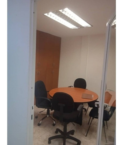 Imagen 3 de 9 de Alquilo Local Comercial Cc. Galeno Center.