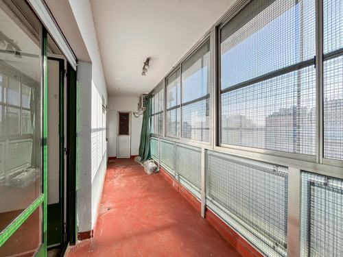Venta - 4 Amb Con Dependencia Y Doble Balcón - Apto Crédito - Balvanera