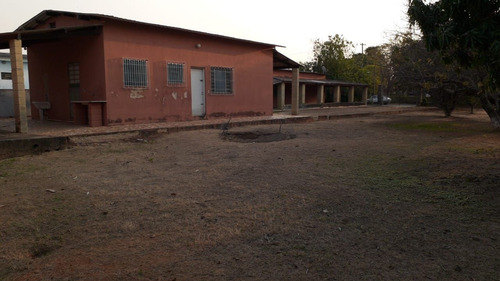 Imagem 14 de 30 de Chácara Com 2 Dormitórios À Venda, 2000 M² Por R$ 550.000 - Bela Vista - Elias Fausto/sp - Ch0279