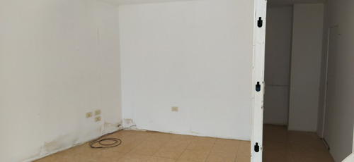 Local En Venta Sobre Av Costanera