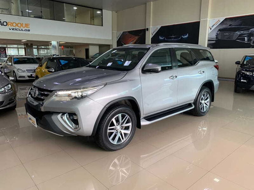 Toyota Hilux Sw4 Srx 2.8 Diesel - 7 Lugares