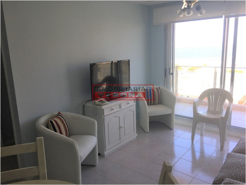 Apartamento En Brava - Punta Del Este- Ref: 6918