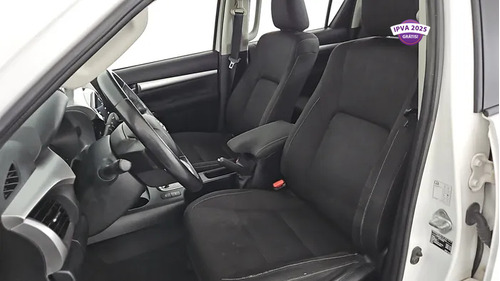 Toyota Picape Cabine Dupla SR 2.8 TDI CD 4x4 (Aut)