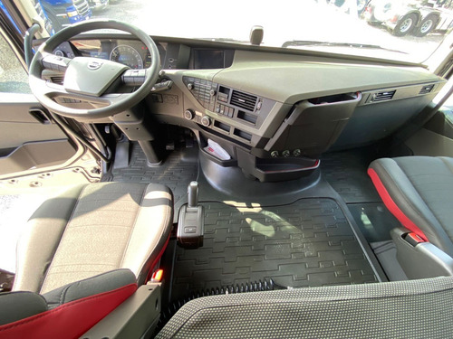 Imagem 8 de 15 de Volvo 540 Fh Globetrotter 2021 Traçado 6x4