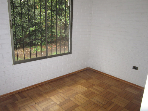 Excelente Casa En Venta De 4 Dorm. En Sector Alto Las Condes