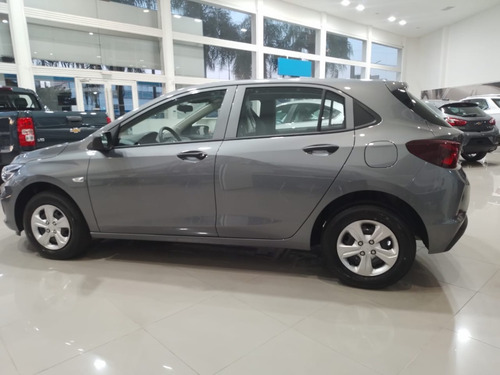 Imagen 5 de 17 de Chevrolet Onix 1.2 Mt 0km - Anticipo 1.500.000 #jl