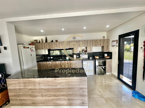Casa En Venta En Barrio Santa Rita , Corredor Canning