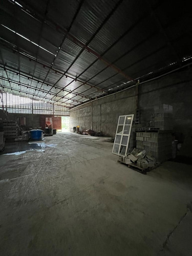Imagen 24 de 29 de Terreno De 3380 Mt2 Con 5 Galpones, Av Intercomunal, Gran Oportunidad!!