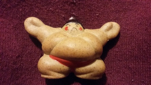 Miniatura De Luchador De Sumo Ceramica