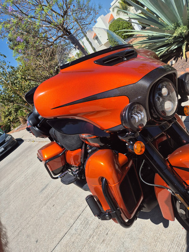 Hermosa Moto Hd, Color Naranja, Motor 114 Y Kit De Potencia