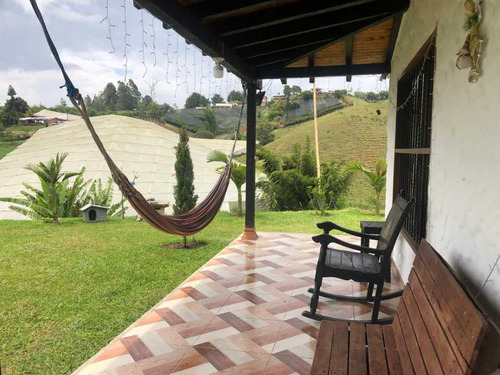 Hermosa Finca En Venta En Excelente Vecindario Y Ubicación - Marinilla