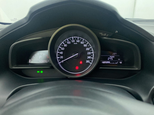 Imagen 18 de 25 de Mazda 3 Sport Touring 2.0
