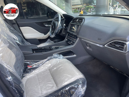 Jaguar F-PACE 3.0 R-sport At