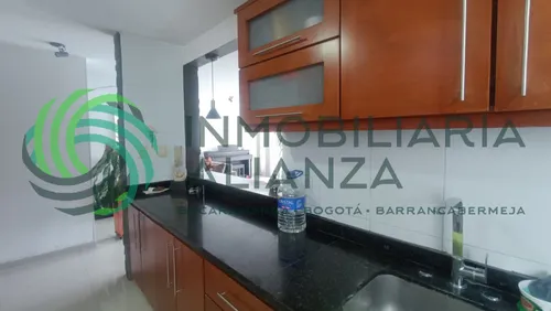 Apartamento En Venta En Lagos Del Cacique. Cod V61689