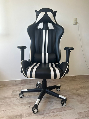 Silla De Escritorio Gamer Ergonómica Negra Y Blanca