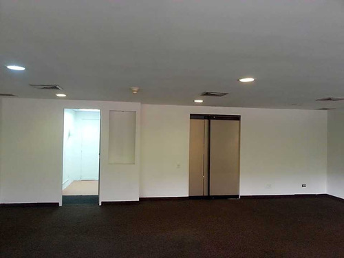 Oficina En Alquiler Torre La California, La California Sur, Macaracuay, Caracas Mo10