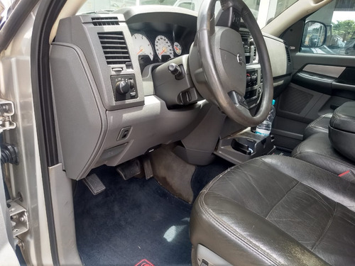 Dodge Ram 2500 5.9 Cab. Simples 4x4 2p