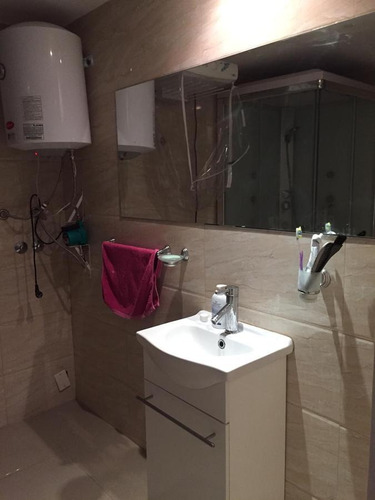 Venta De Apartamento 2 Dormitorios Con Terraza En Tres Cruces