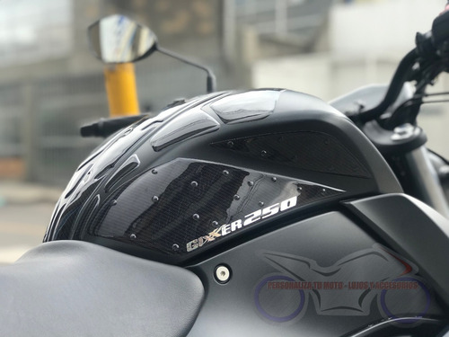 Imagen 7 de 9 de Kit Protector Tanque Stop Grip Suzuki Gixxer 250 Nkd (fibra)