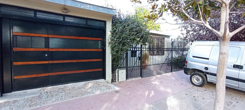 Imagen 2 de 30 de Venta Casa Barrio Ujemvi