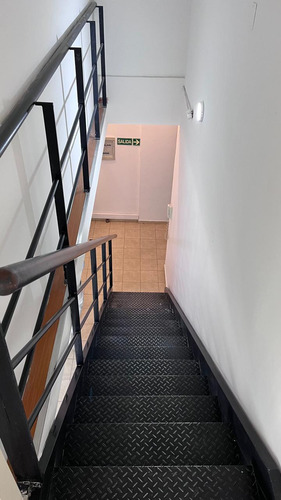 Cerro Venta Oficina Con Una Cochera A Metros Mujer Urbana