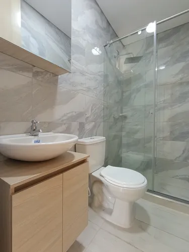 Apartamento En Arriendo En Prados Del Este. Cod A28759