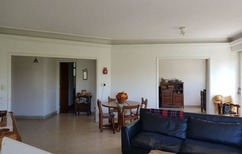 Imagen 2 de 30 de Departamento 4 Ambientes Con Dependencia Mitre 1700
