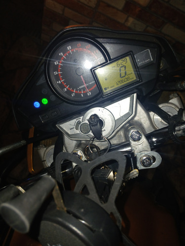 Moto Muito Bem Conservada, Ja Com Cabeçote Vela Fina