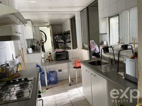 Propiedad Con Piscina Y Patio 329 M² En Sta Rosa Del Peral