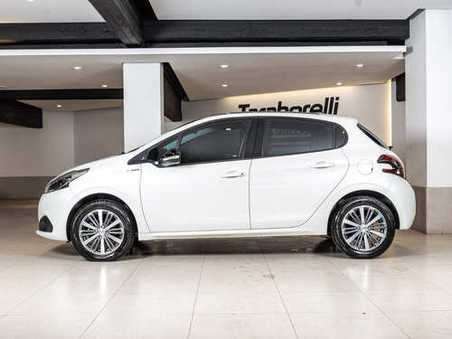Imagen 5 de 15 de Peugeot 208 In Concert 1.6 2020 Taraborelli (nic)