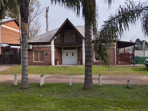 Casa 4 Ambientes Bo. Tiempo Libre Financia Permuta