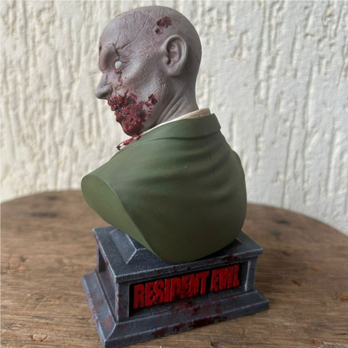 Action Figure Boneco Busto First Zombie Resident Evil Remake