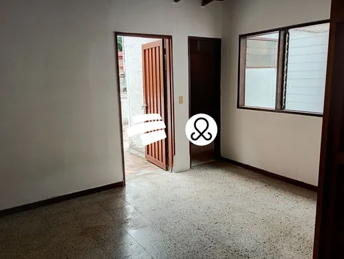 Casa En Venta En Conquistadores- Laureles