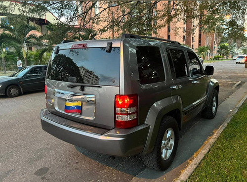 Imagen 6 de 15 de Jeep Cherokee 4x4