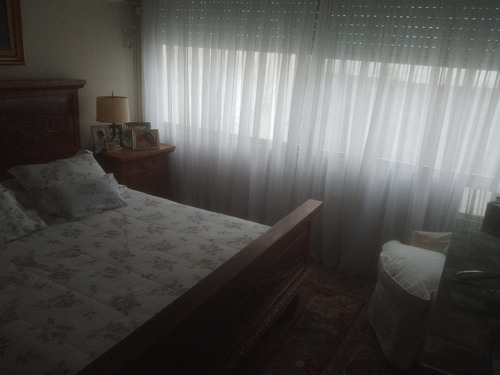 Excepcional Dpto! Piso Alto, Liv.com. Estar, 2-3 Dorms, 2 Baños, Coc. C/com Diario, Serv.completo, Buen Gge. Calefacción. Impecable Estado. Véalo!