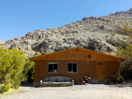 Cabañas En Sector Turístico De Valle De Elqui