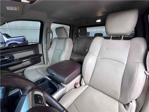 RAM 2500 6.7 LARAMIE 4X4 CD I6 TURBO DIESEL 4P AUTOMÁTICO