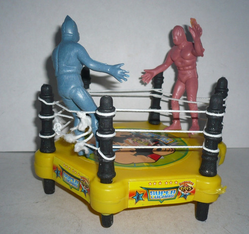 Ring De Plástico Soplado Con 2 Luchadores - Lucha Libre Cmll