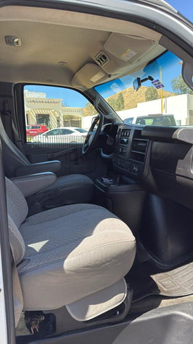 Chevrolet Express 6.0ls C 15 Pas At